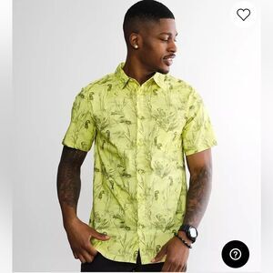 NWT Psycho Tuna Men's Yellow Ducks Stretch Short Sleeve Button Down Shirt Size M